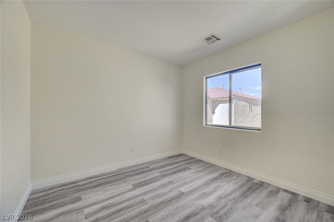 4004 Emerald Wood Street Property Photo 26