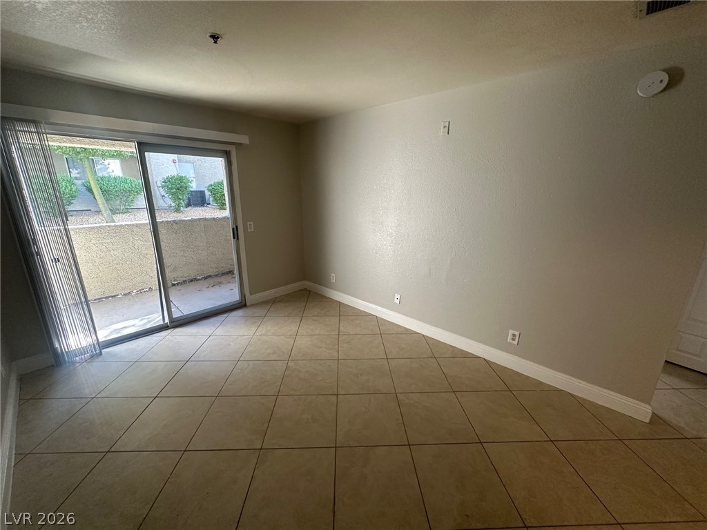 4200 Valley View Boulevard 1051 Property Photo 4