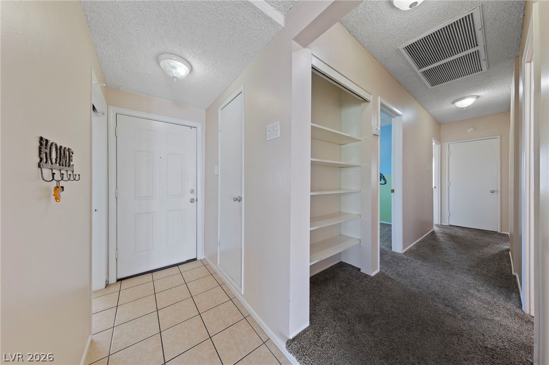 2 Arizona Way Property Photo 6