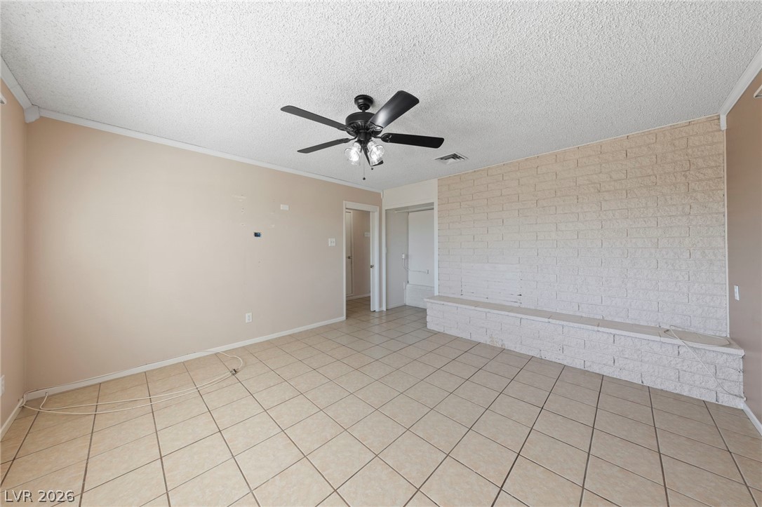 2 Arizona Way Property Photo 8