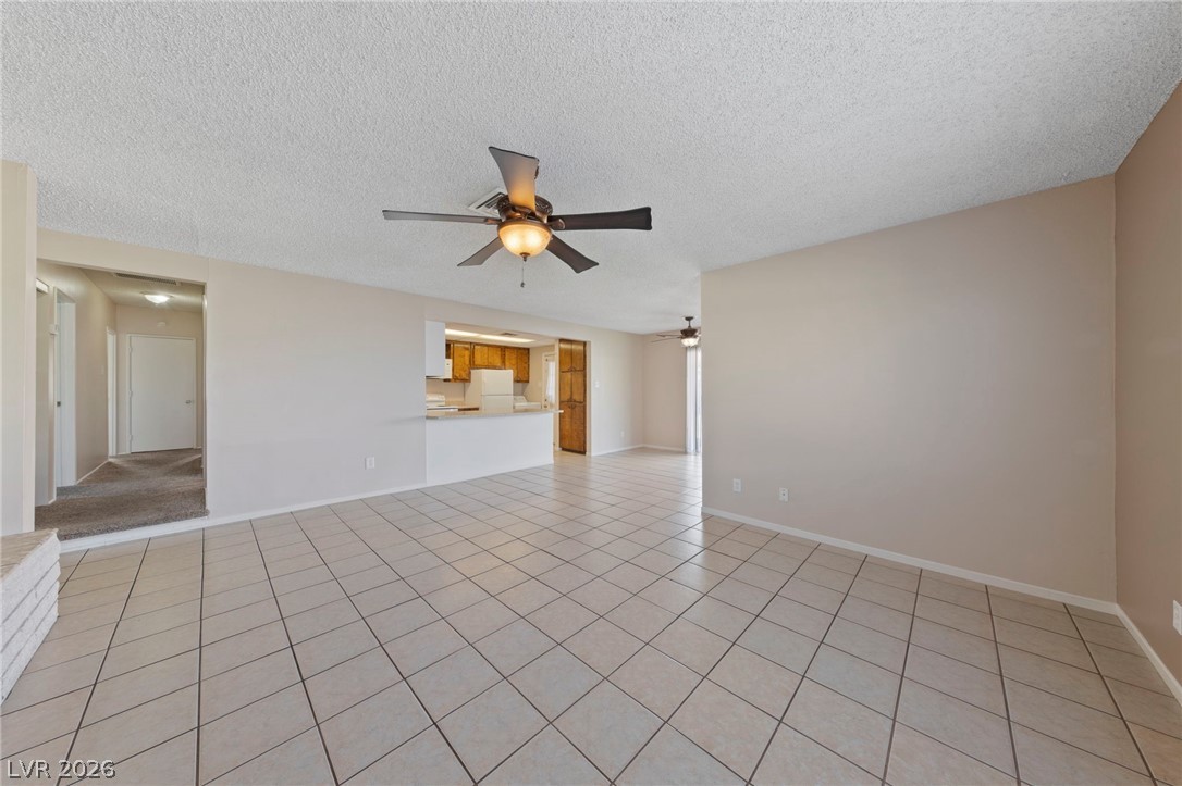 2 Arizona Way Property Photo 11