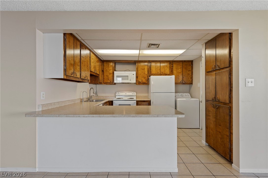 2 Arizona Way Property Photo 14