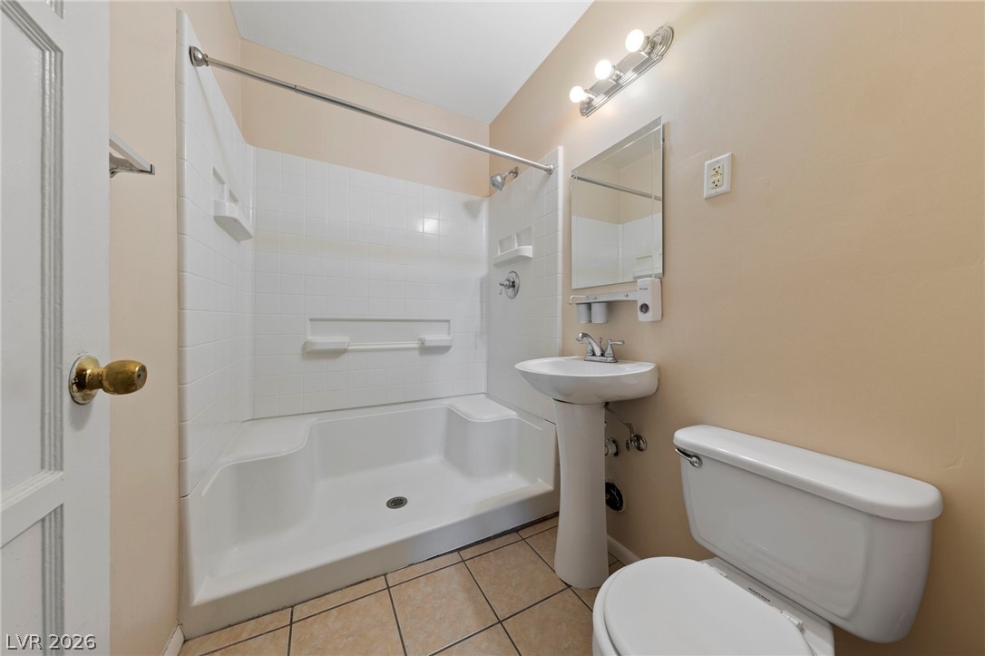 2 Arizona Way Property Photo 19