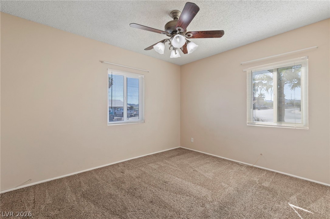 2 Arizona Way Property Photo 22