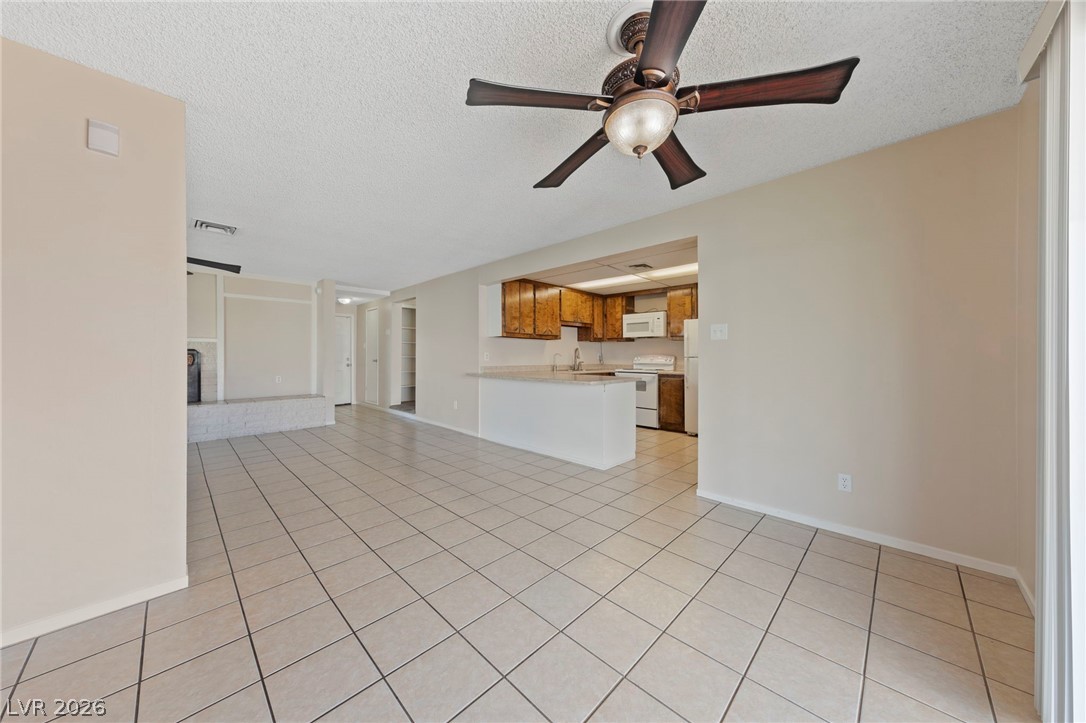 2 Arizona Way Property Photo 26