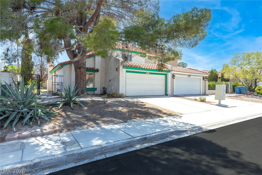 2613 Lourdes Avenue Property Photo 6