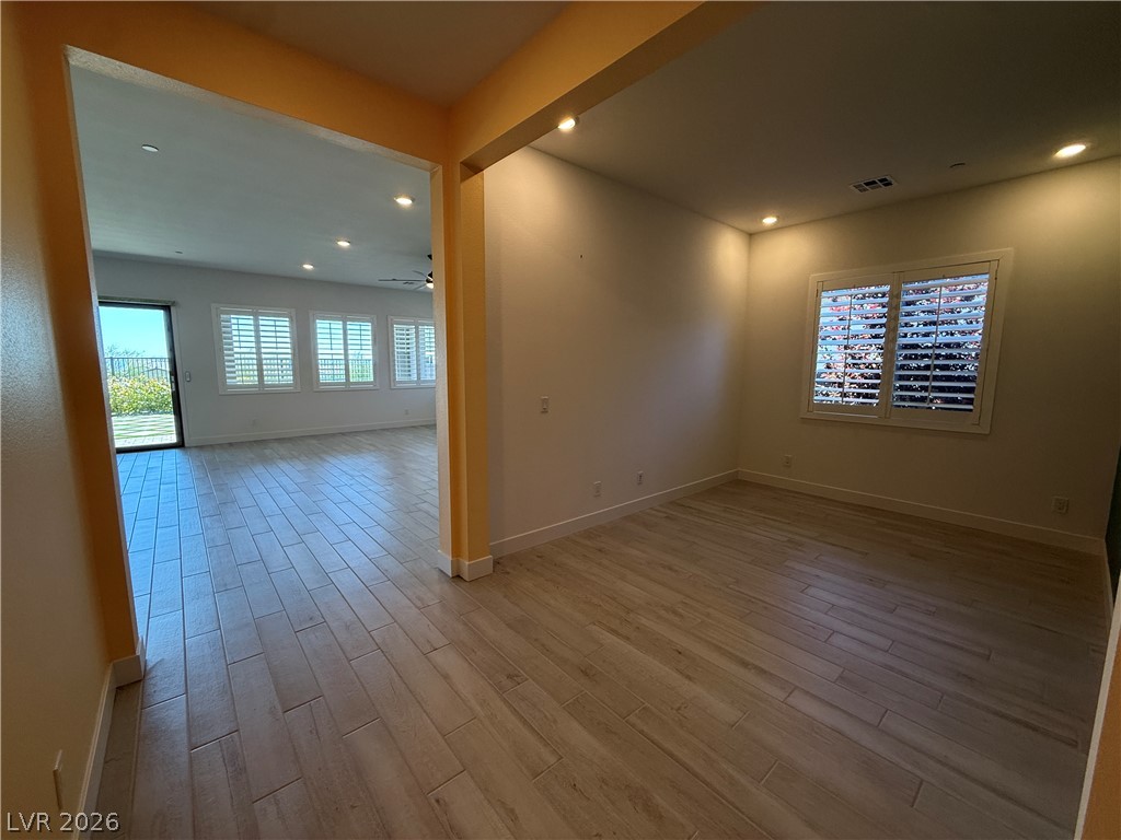 324 Forsyth Park Street Property Photo 6