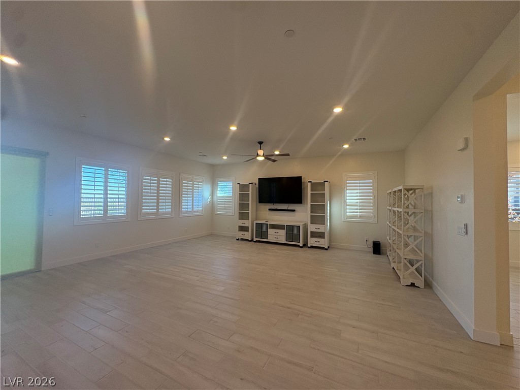 324 Forsyth Park Street Property Photo 8