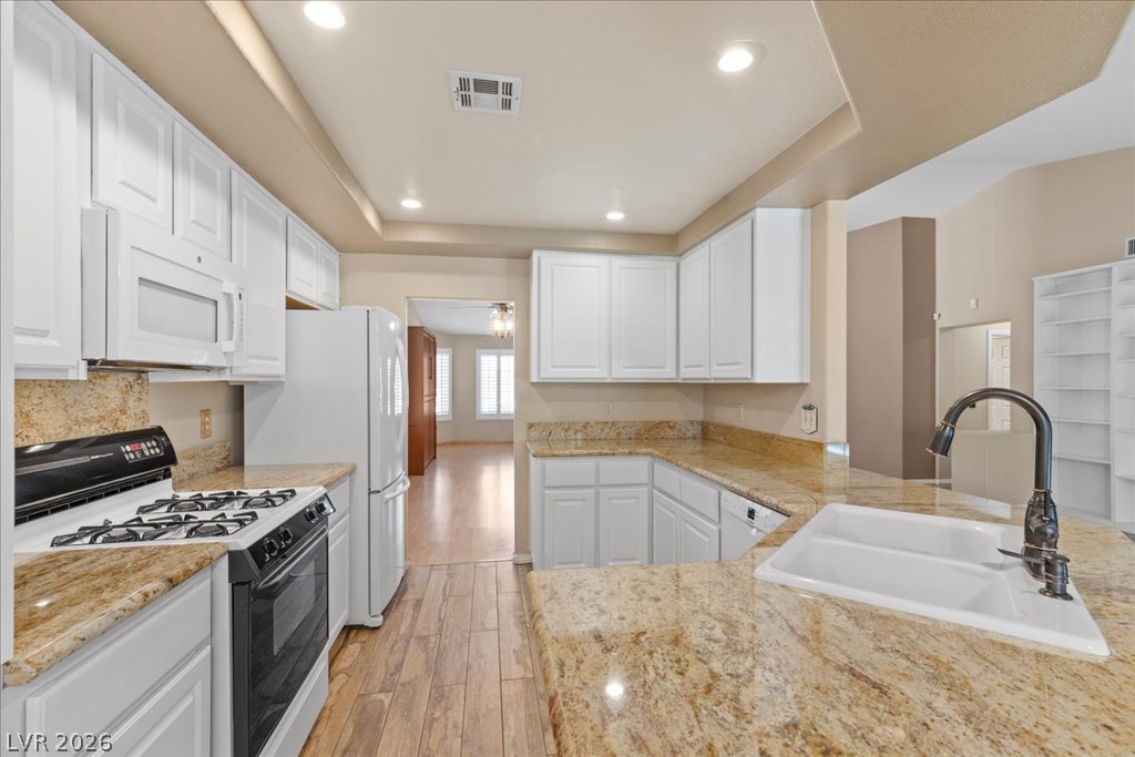 8245 Aqua Spray Avenue Property Photo 3