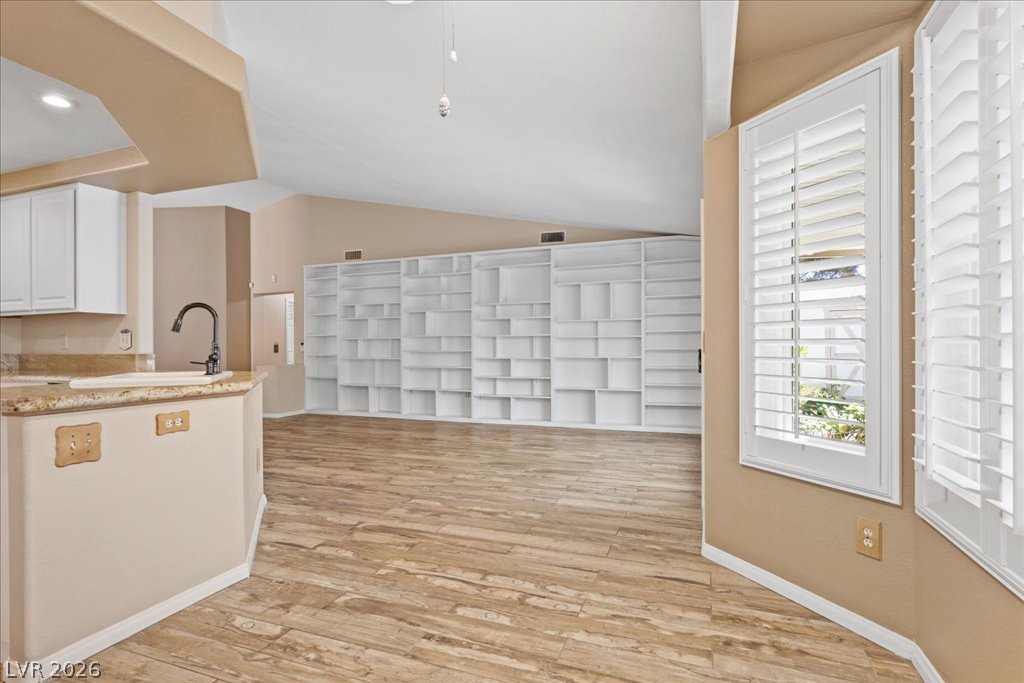 8245 Aqua Spray Avenue Property Photo 12