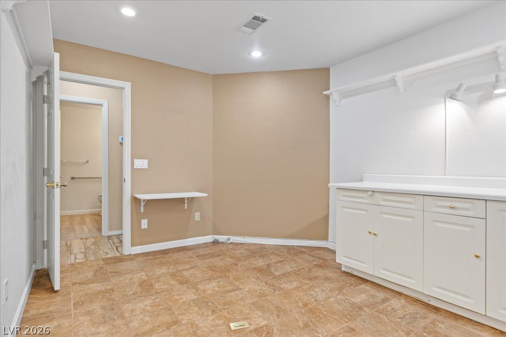 8245 Aqua Spray Avenue Property Photo 20