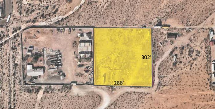 Huckleberry Lane Property Photo 3