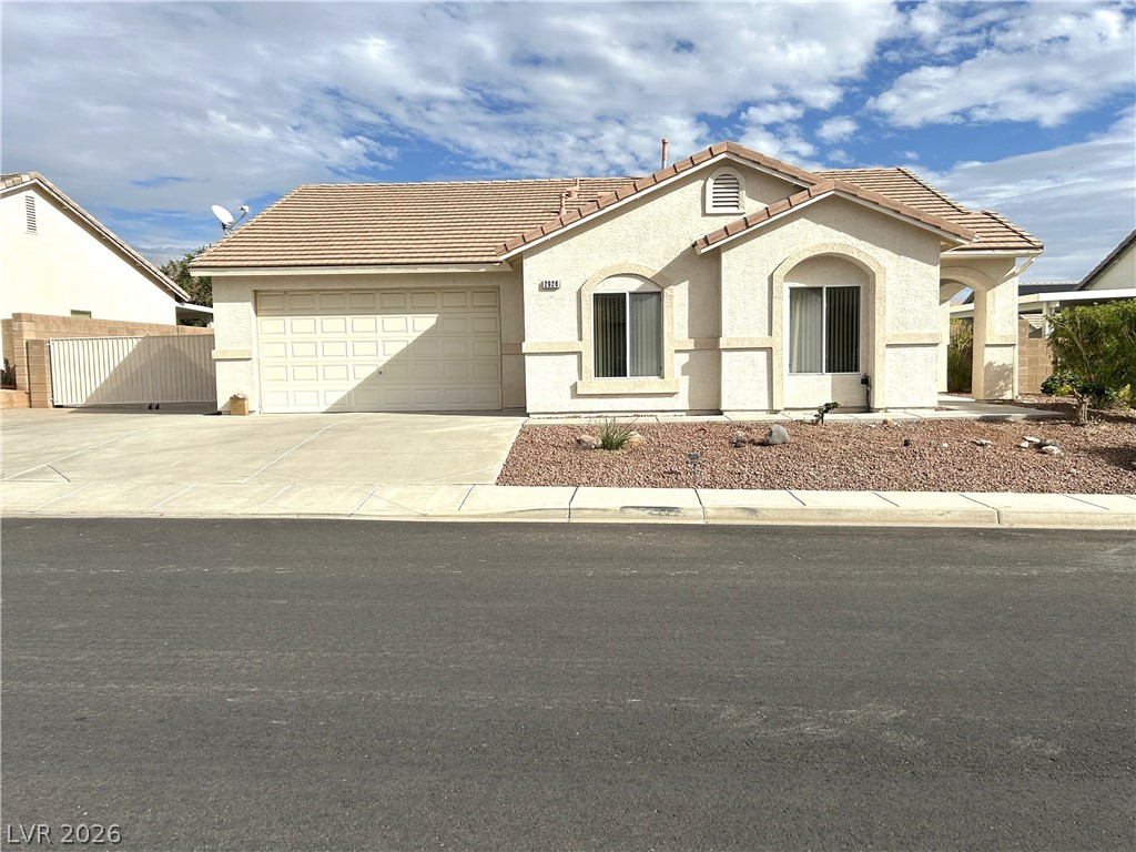 2926 Shimmering Bay Street Property Photo 43