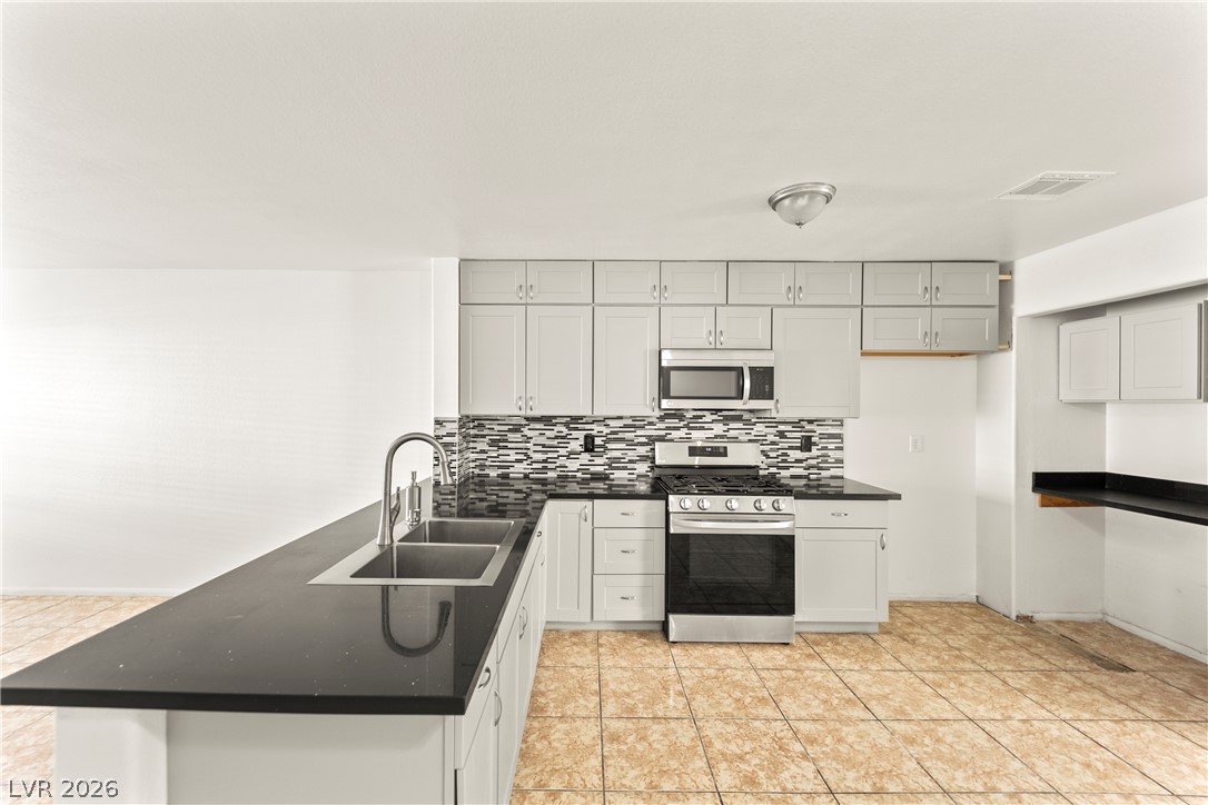 2153 Sleepy Property Photo 6