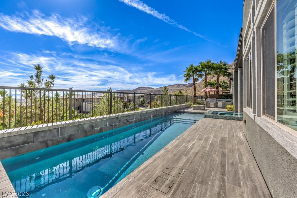 6344 Mojave Sky Street Property Photo 2
