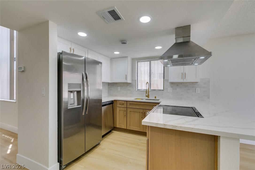 1219 Mews Lane Property Photo 1