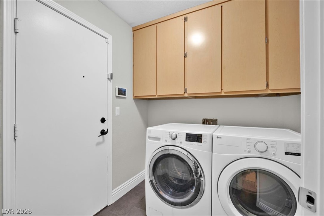 10453 Niagara Falls Lane Property Photo 32