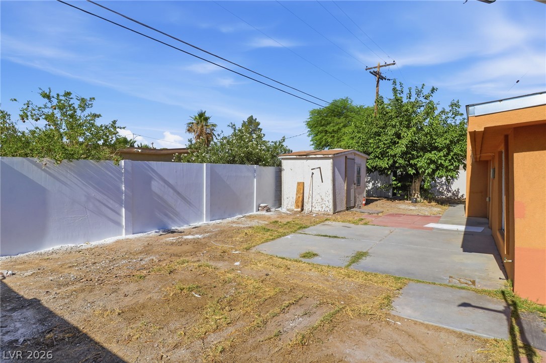 2843 Flower Avenue Property Photo 3