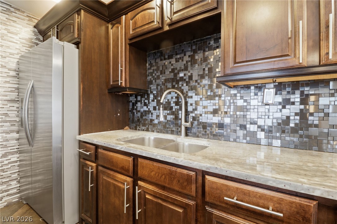 2843 Flower Avenue Property Photo 11