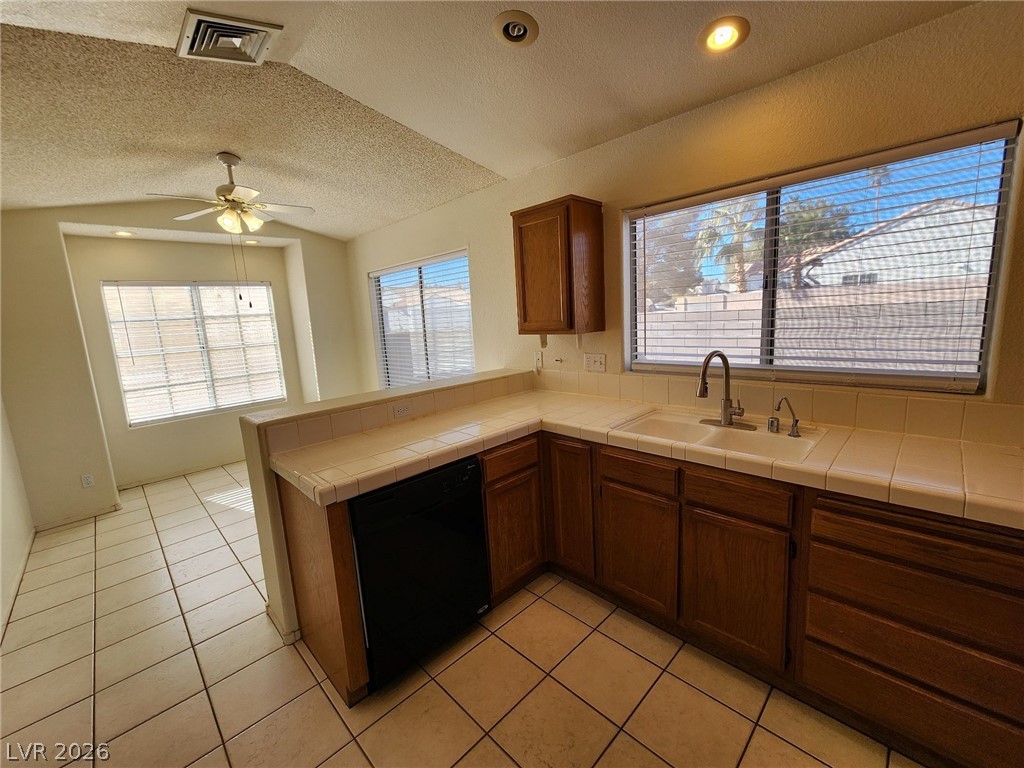 1720 Navarre Lane Property Photo 8