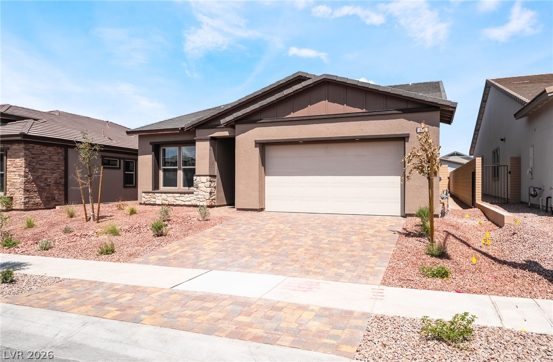 652 Ambridge Drive Property Photo 4