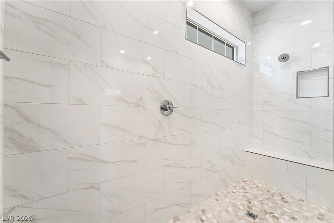 652 Ambridge Drive Property Photo 32