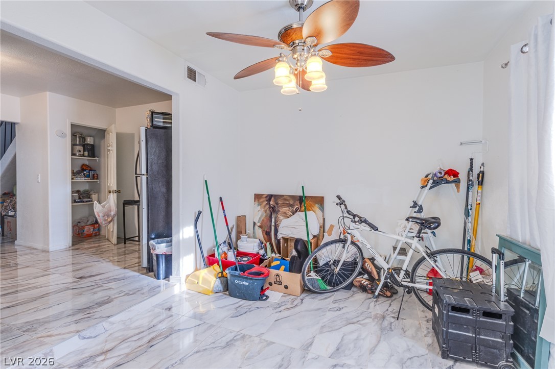3924 Voxna Street Property Photo 14