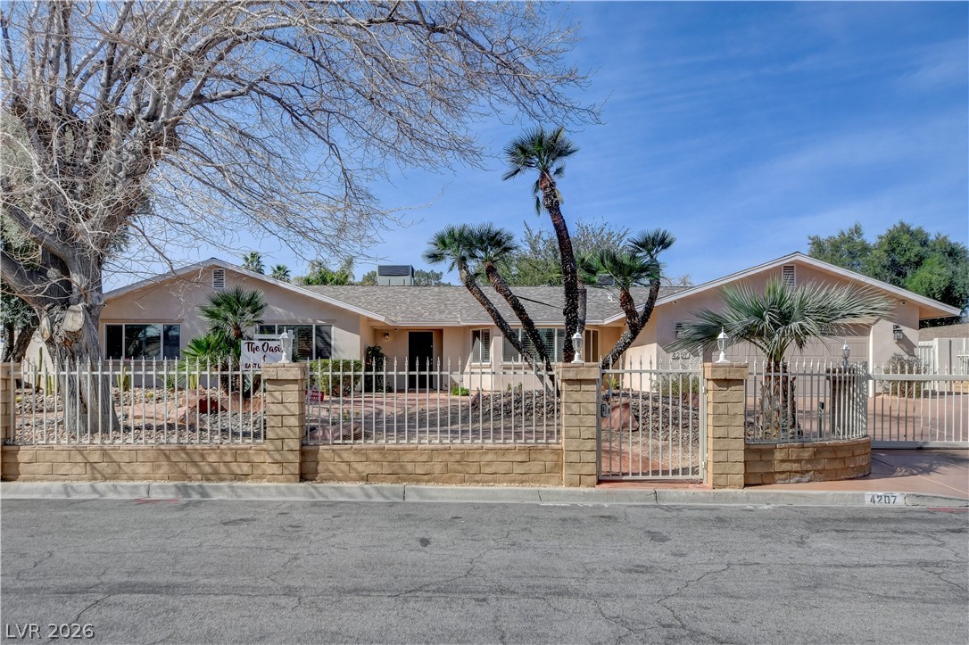 4207 Ridgecrest Drive Property Photo 1