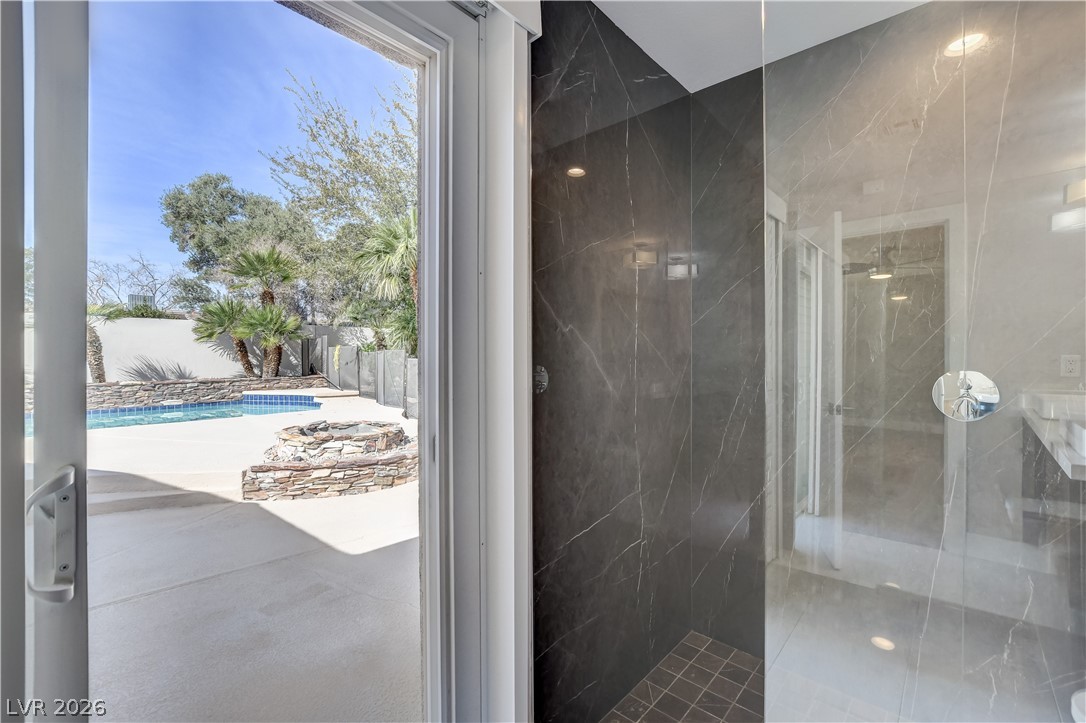 4207 Ridgecrest Drive Property Photo 18
