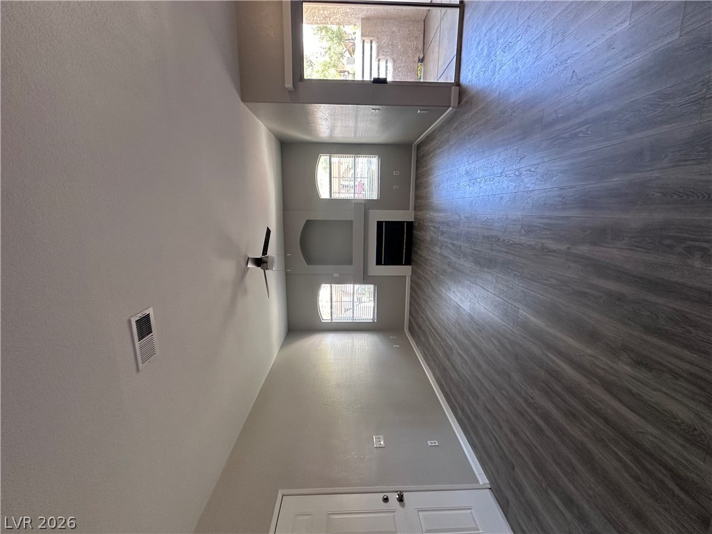 5415 West Harmon Avenue 1076 Property Photo 5