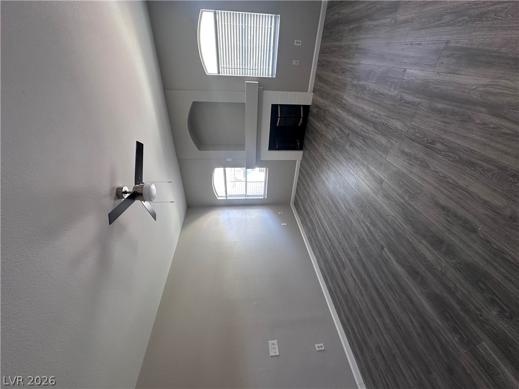 5415 West Harmon Avenue 1076 Property Photo 6