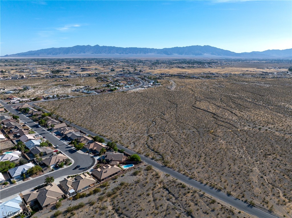 3440 East Winery Road Property Photo 5
