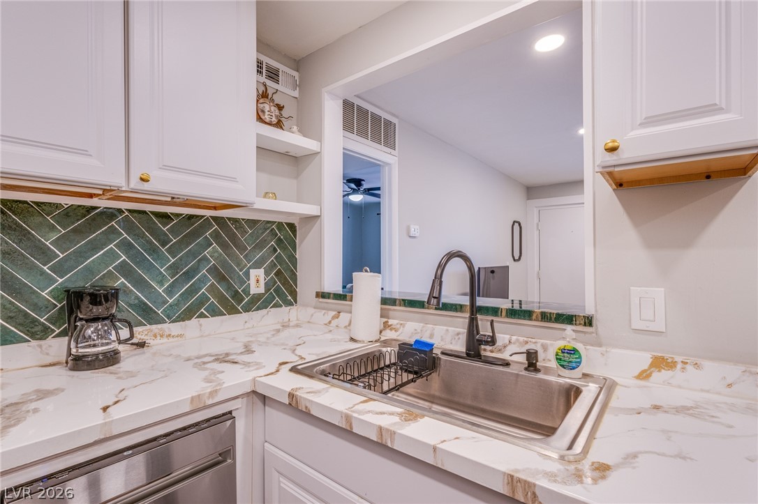 2788401 Property Photo 9