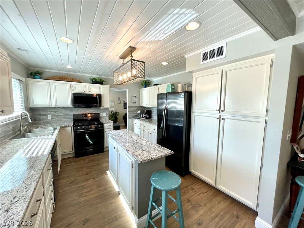 2246 Windsor Drive Property Photo 14