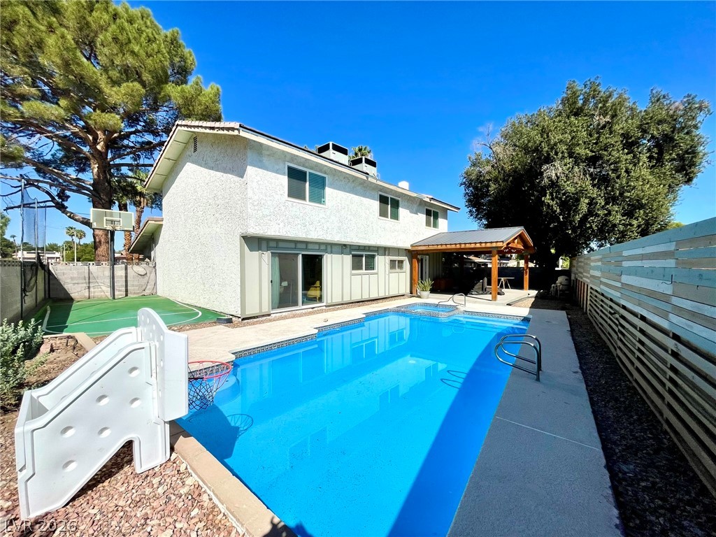 2246 Windsor Drive Property Photo 46