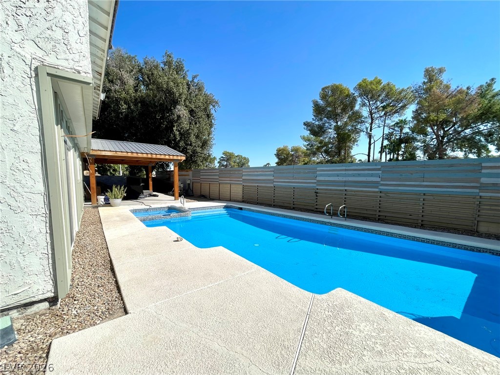 2246 Windsor Drive Property Photo 50