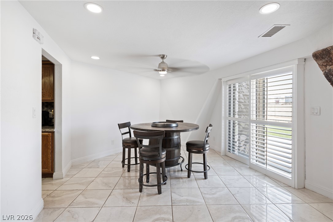 7215 Ullom Drive Property Photo 14