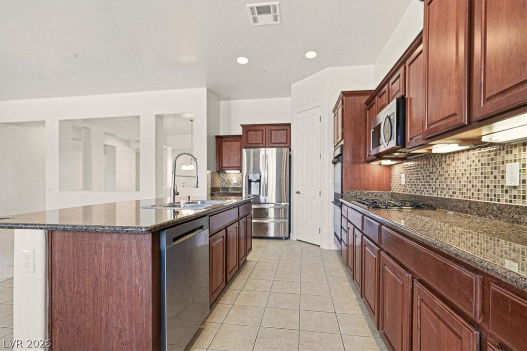 208 Palmetto Pointe Drive Property Photo 14