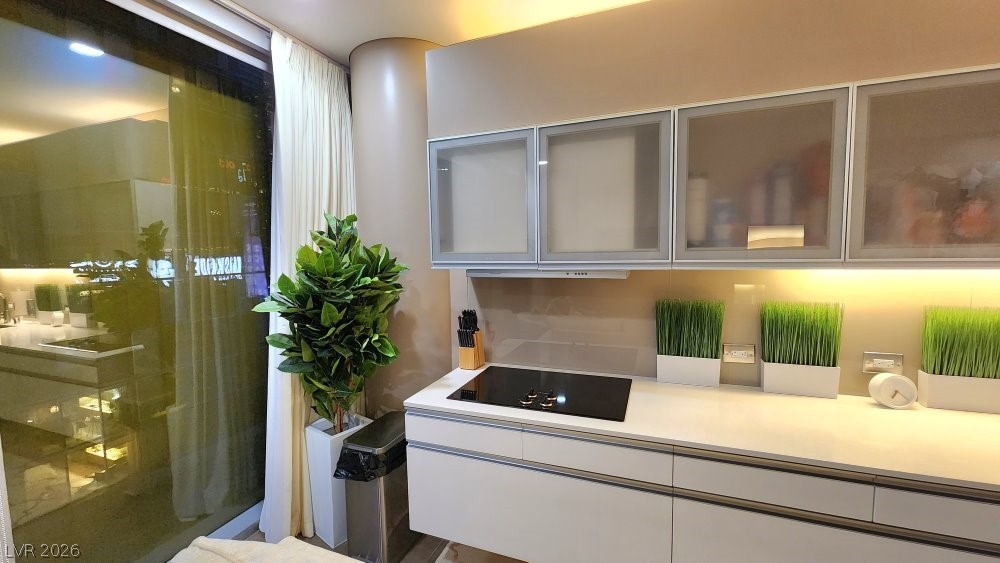 3722 Las Vegas Boulevard 809 Property Photo 5