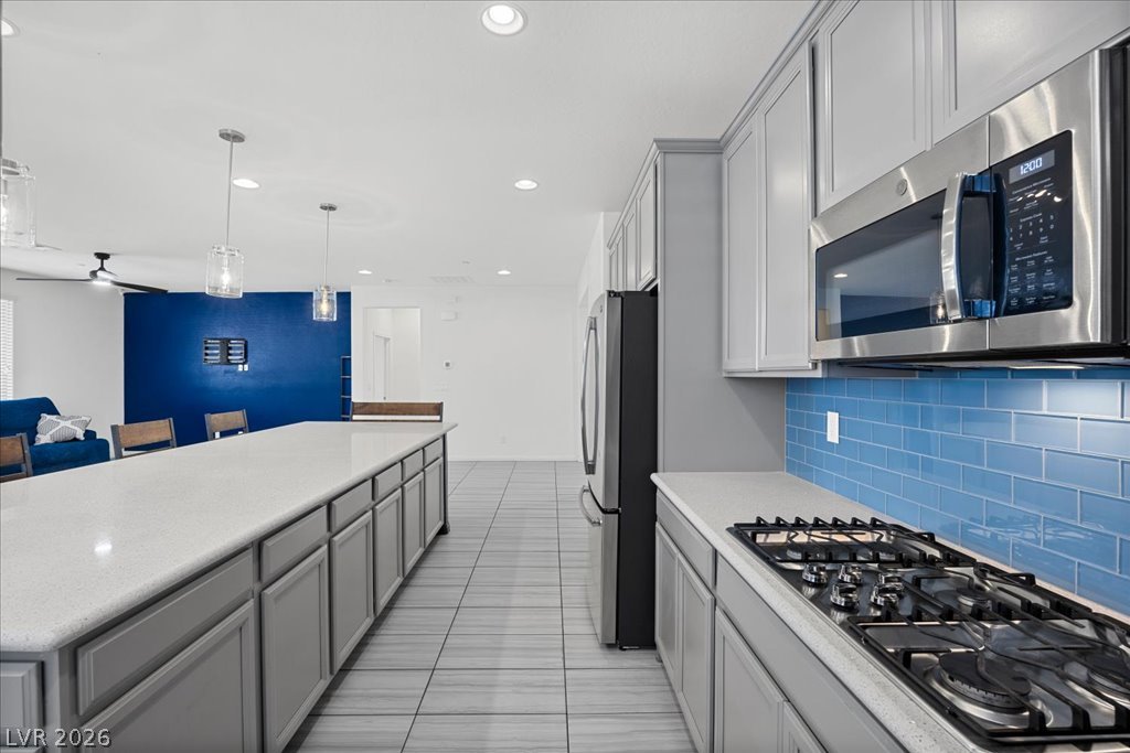 266 Inflection Street Property Photo 8