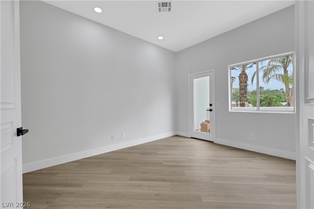 2589 Sun Reef Road Property Photo 37