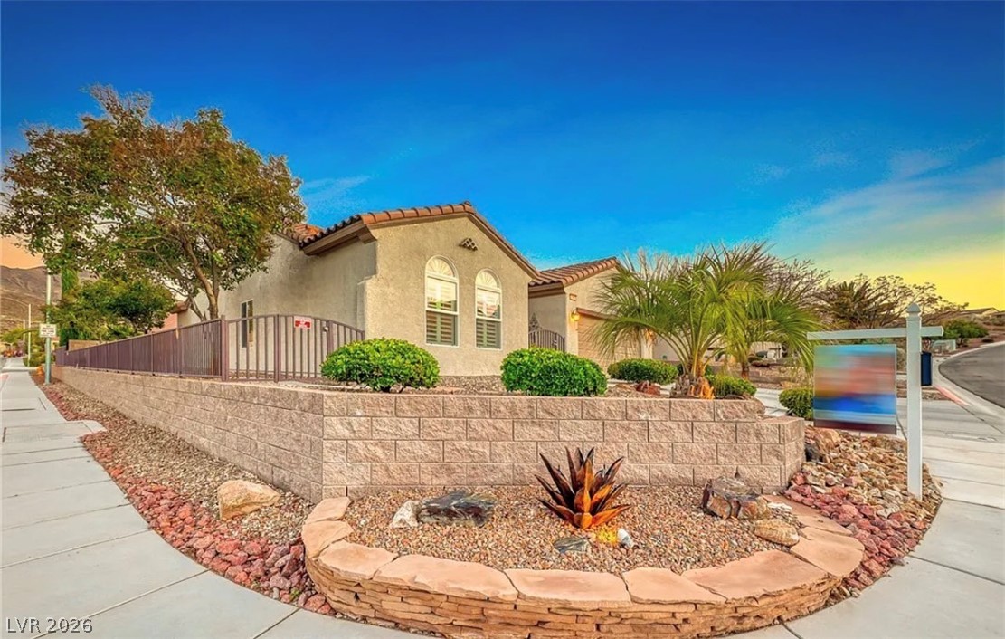2256 Shadow Canyon Drive Property Photo 4