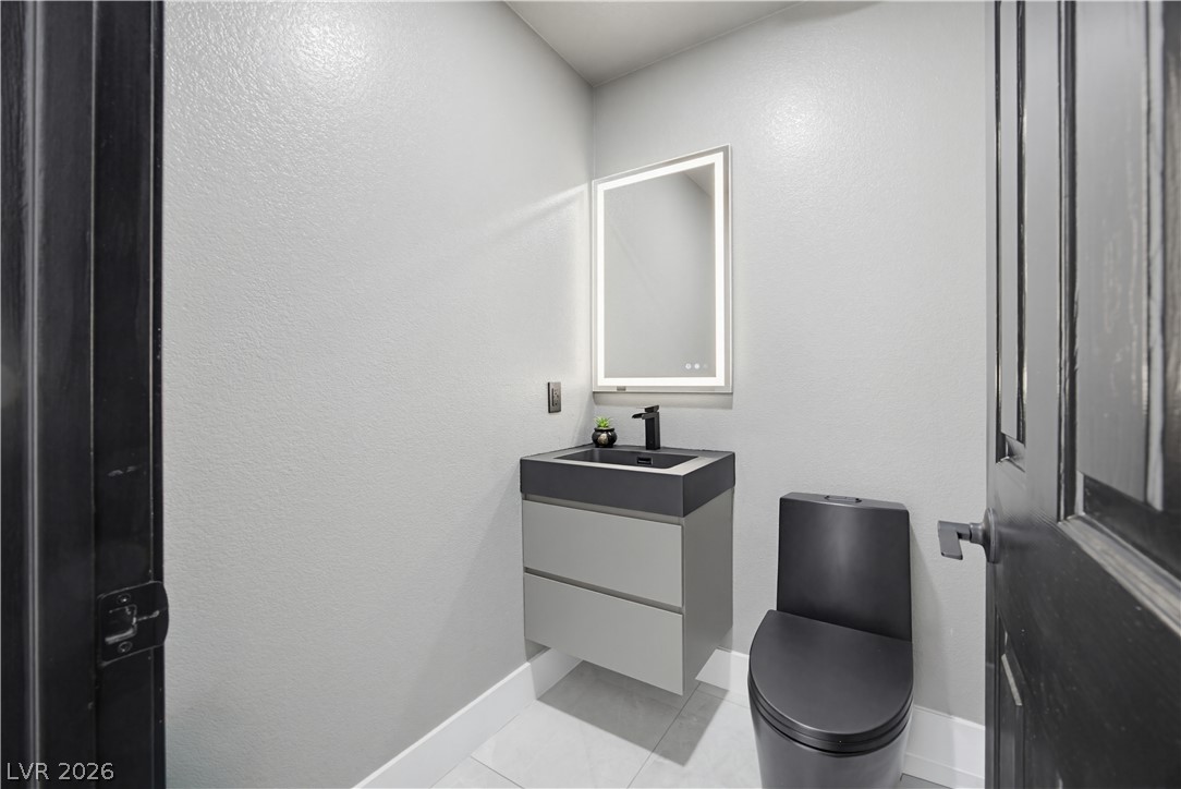 825 Royal Moon Avenue Property Photo 26