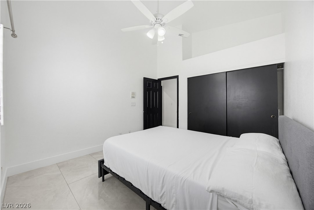 825 Royal Moon Avenue Property Photo 35