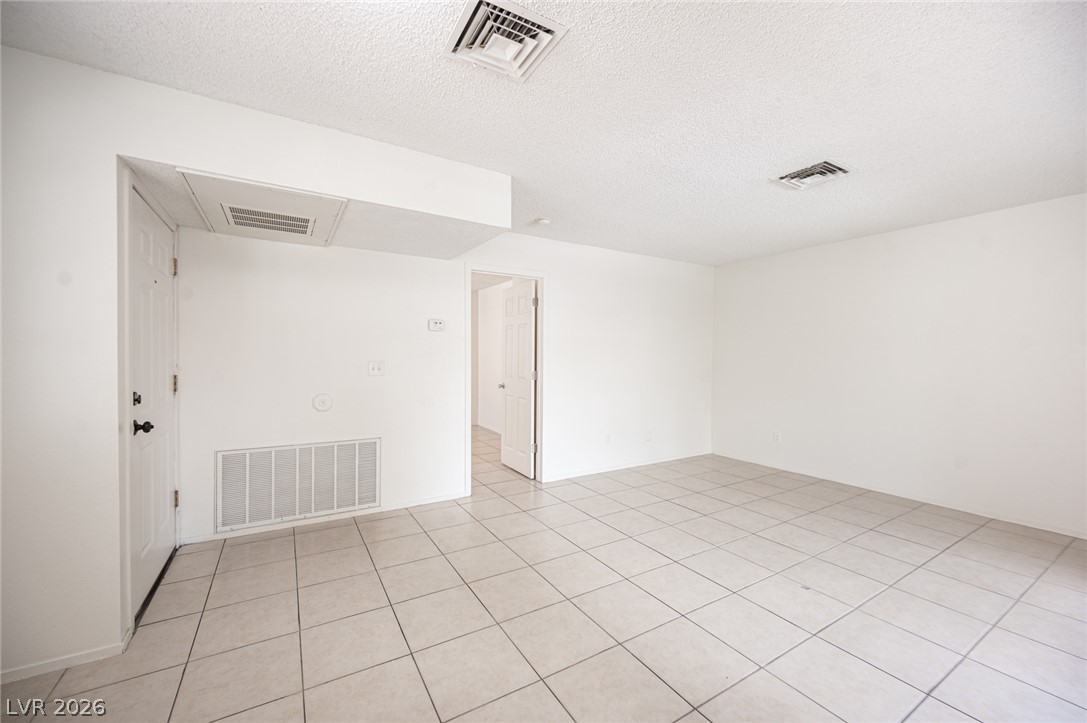 4729 Nara Vista Way 202 Property Photo 8