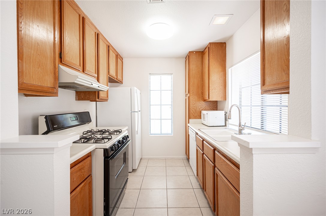 4729 Nara Vista Way 202 Property Photo 16