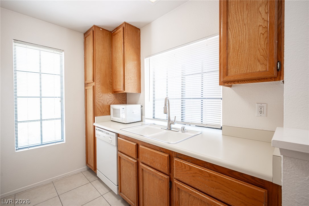 4729 Nara Vista Way 202 Property Photo 18