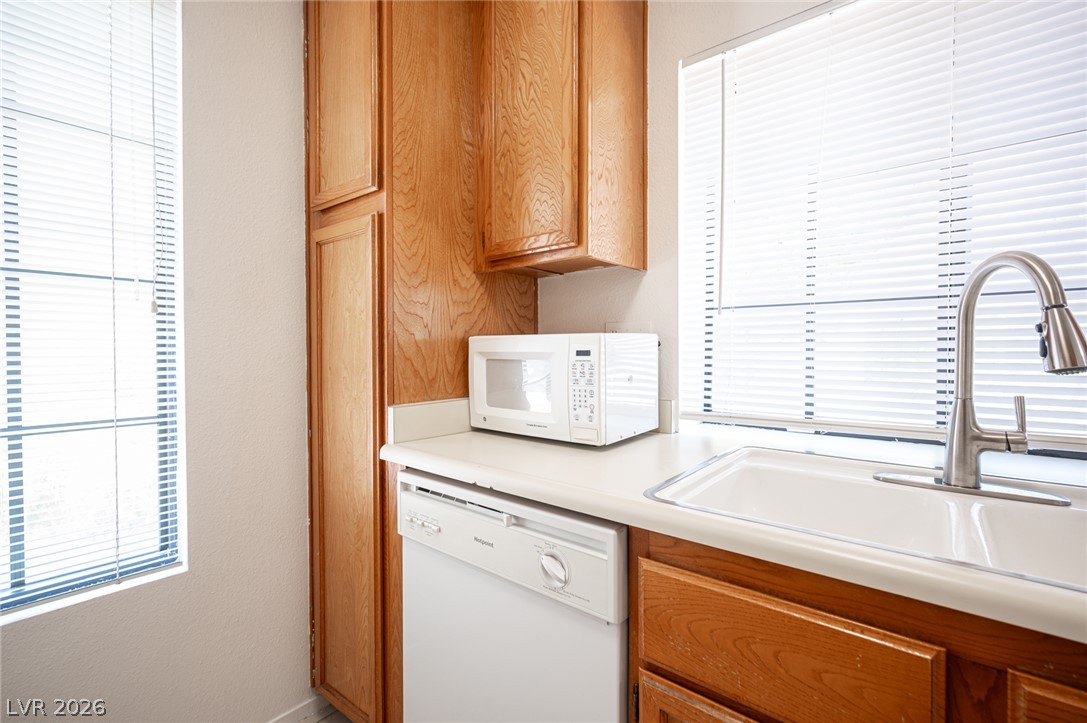 4729 Nara Vista Way 202 Property Photo 20