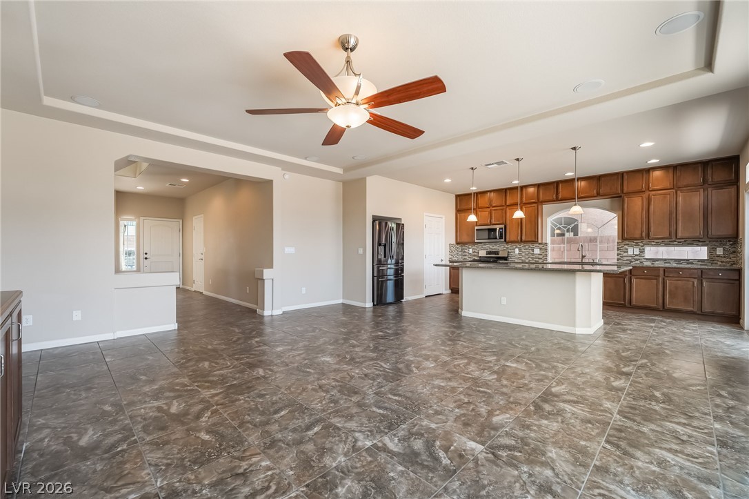 6014 Belvedere Canyon Avenue Property Photo 4