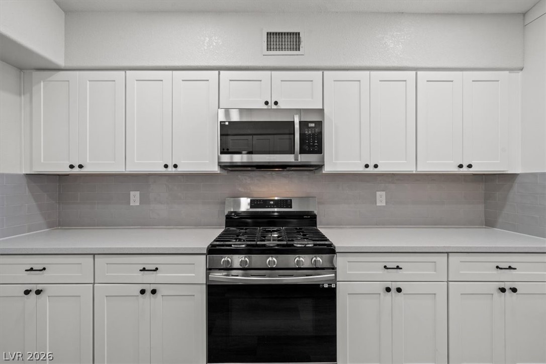 2720 Brookstone Court Property Photo 11